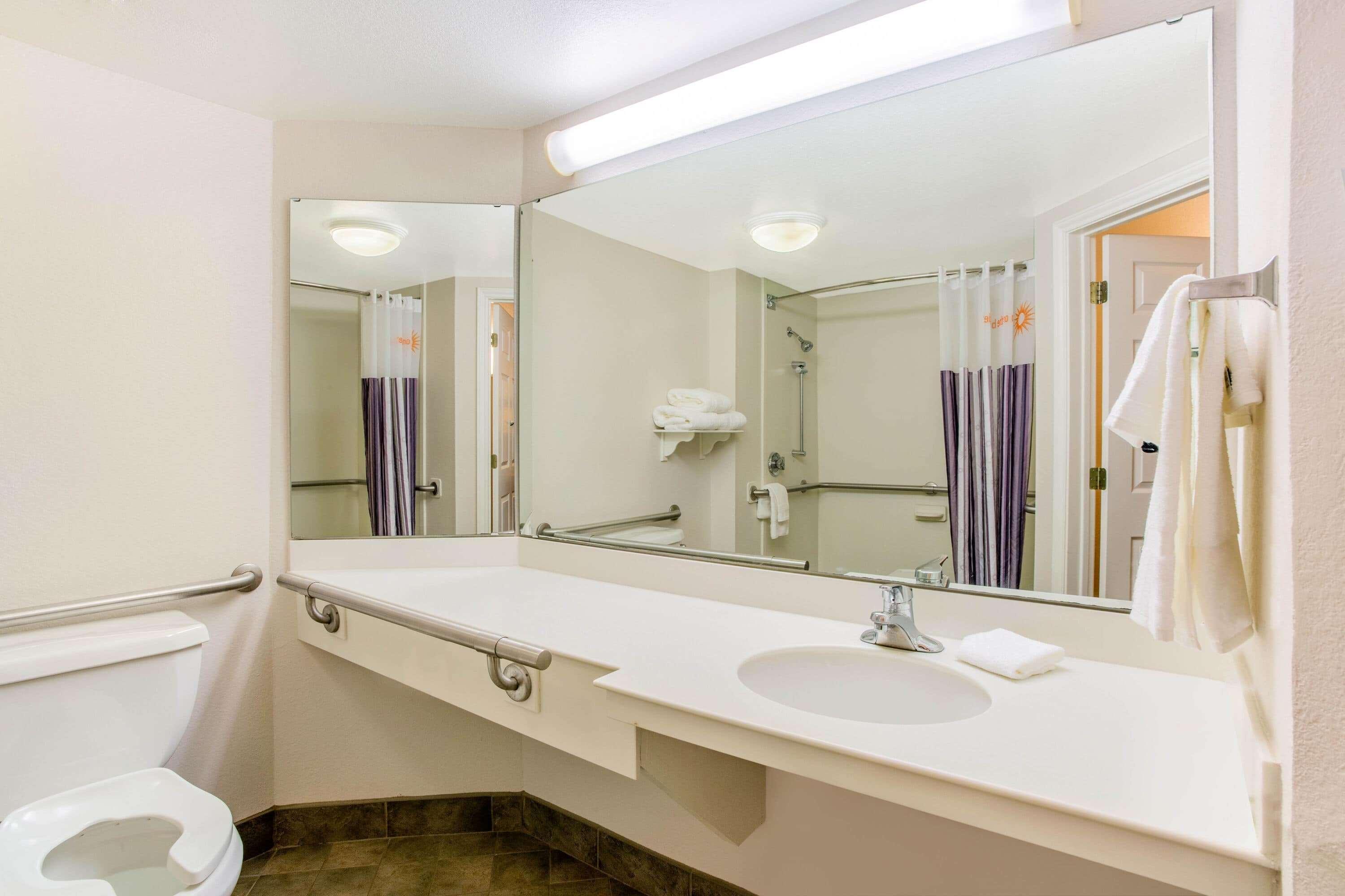 Hotel La Quinta By Wyndham Raleigh Durham Intl Ap Morrisville Exterior foto