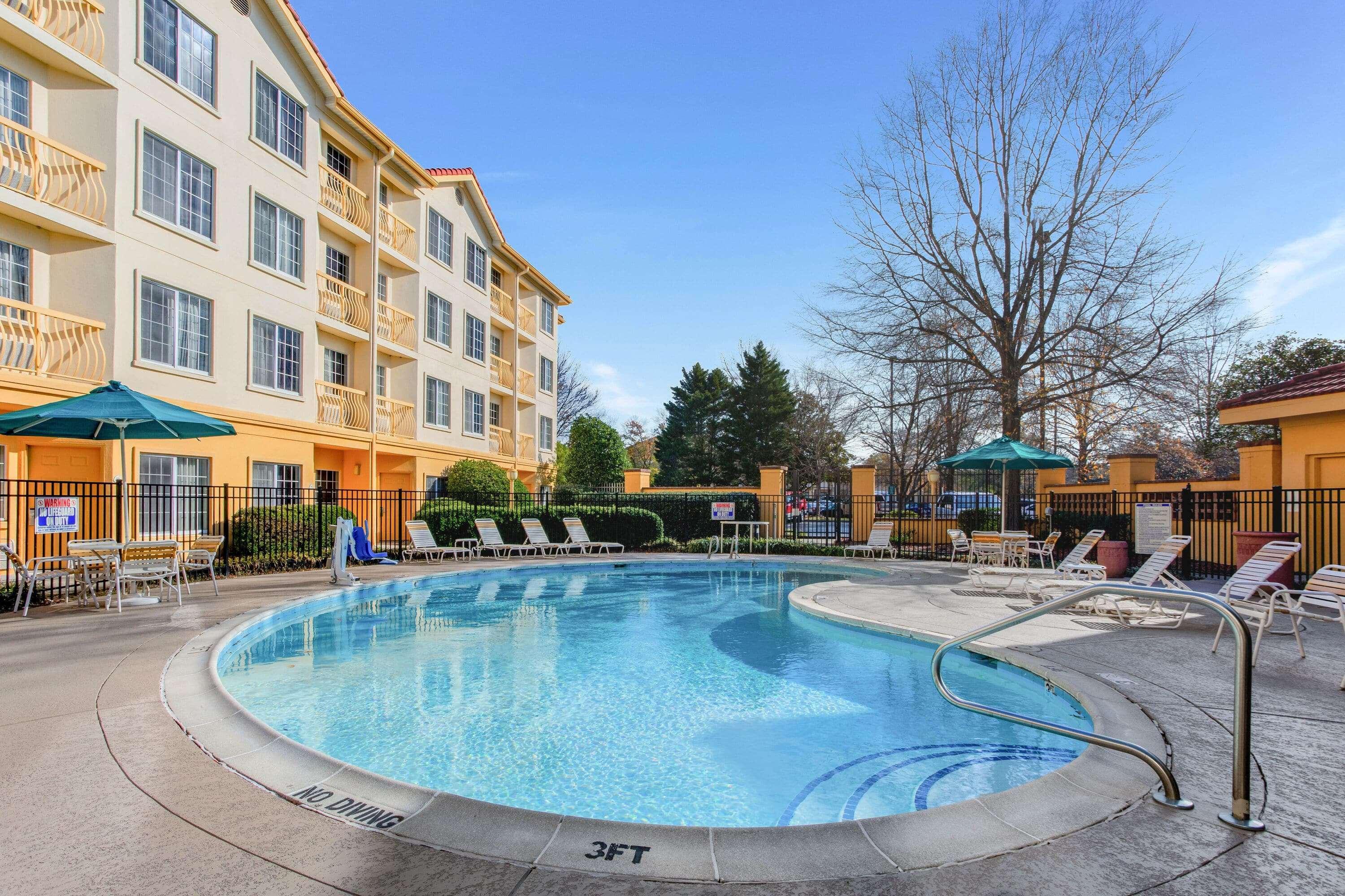 Hotel La Quinta By Wyndham Raleigh Durham Intl Ap Morrisville Exterior foto