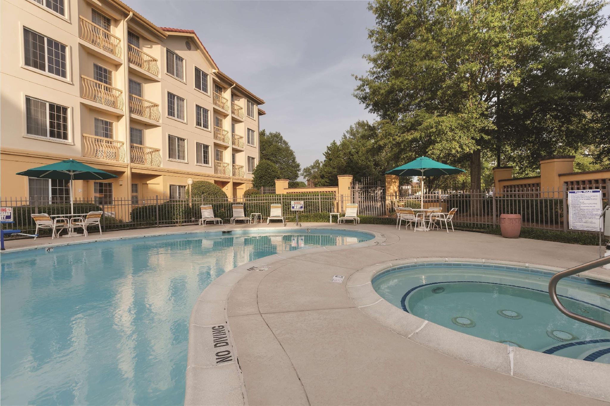 Hotel La Quinta By Wyndham Raleigh Durham Intl Ap Morrisville Exterior foto