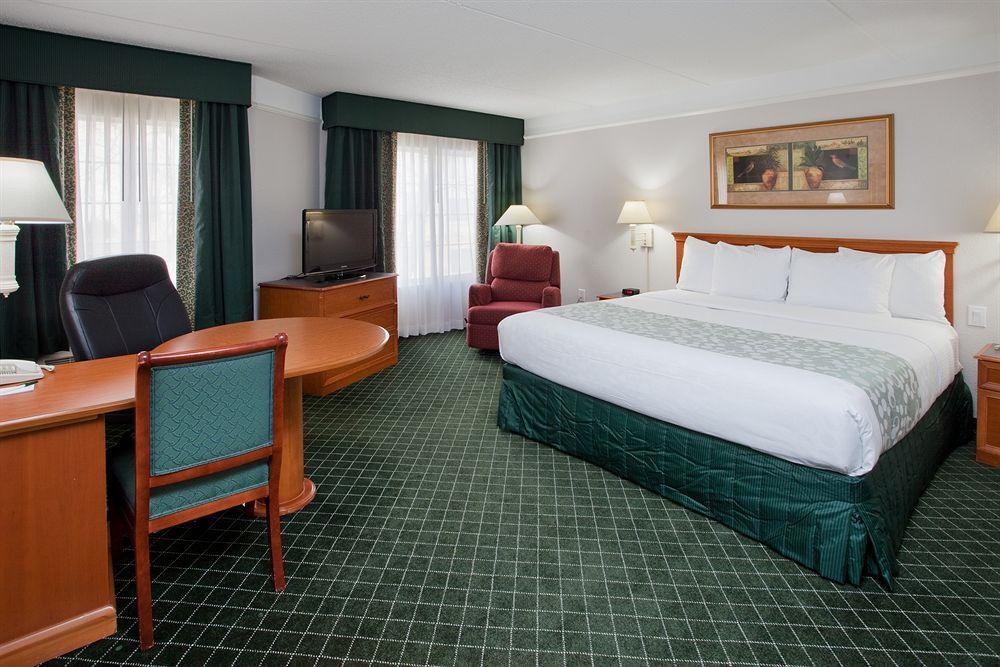 Hotel La Quinta By Wyndham Raleigh Durham Intl Ap Morrisville Exterior foto